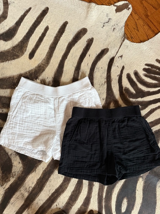 LOFT Pants - LOFT White and Black Cotton Gauze Athletic Shorts